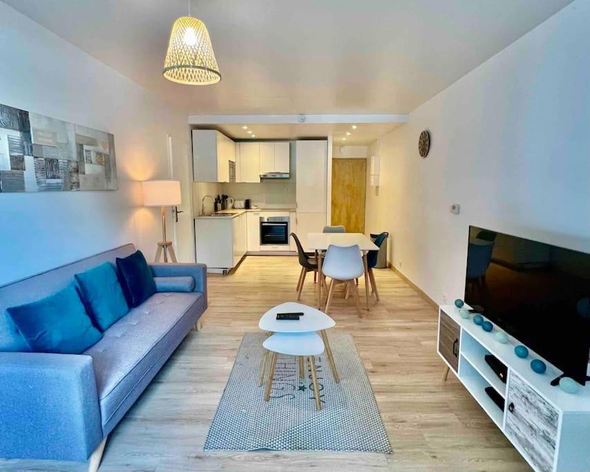 Le Genevois - Parking Gratuit Apartment Анмас Екстериор снимка